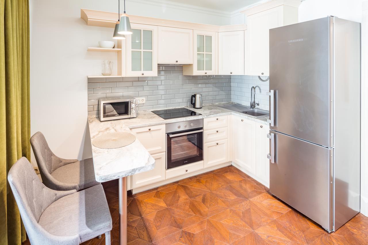 Romari апартименти площа Ринок Apartment Лвив Екстериор снимка